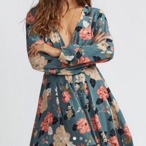 Billabong Your Love Floral Short Dress Size Medium